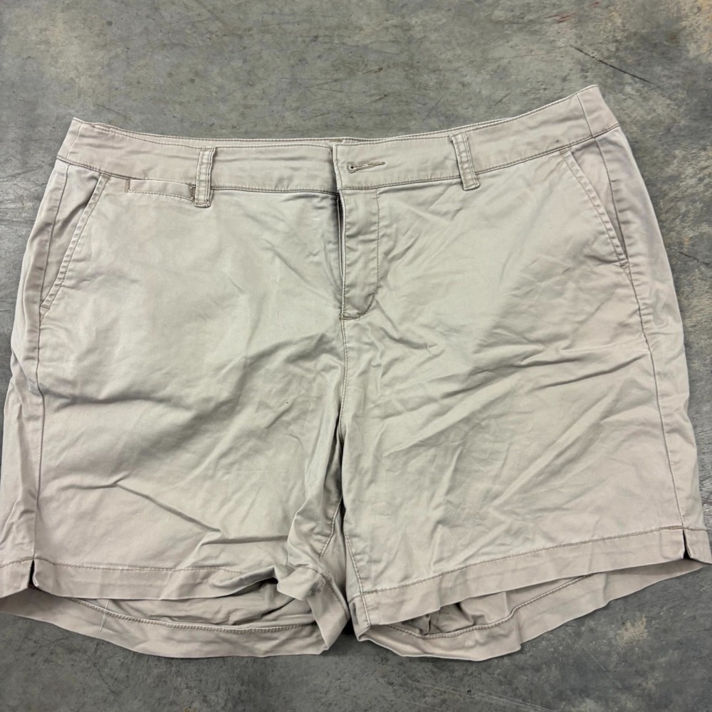 Lane Bryant Womens Size 14 Khaki Chino Shorts Stretch Cotton Casual Beige